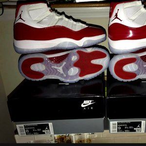 Air Jordan XI Retro Cherry Mid Men Size 8 Brand New.